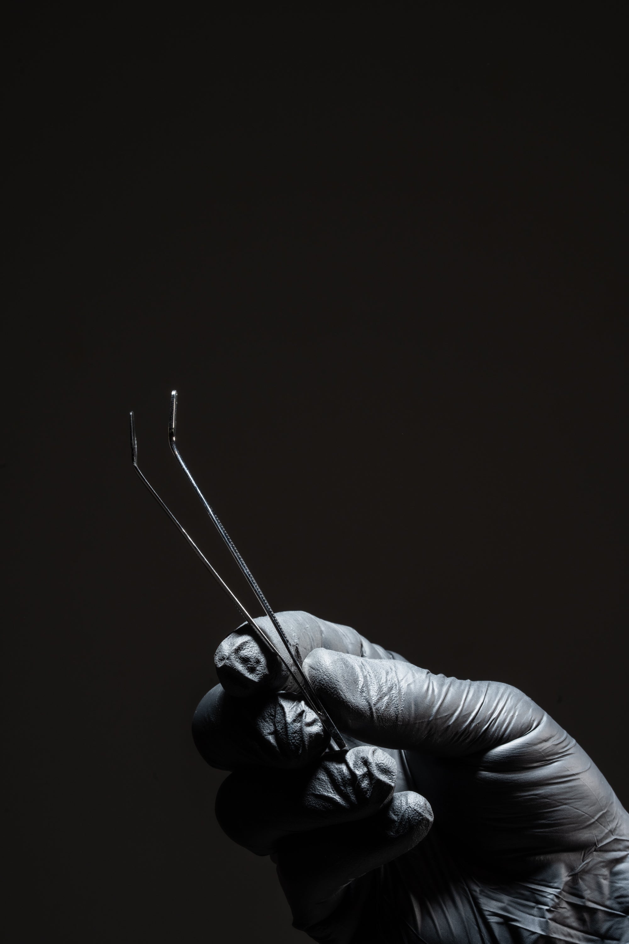 Suture Plier – 15cm